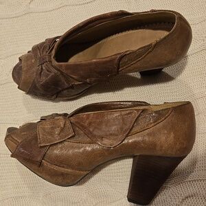 Anthropologie Miss Albright Brown Peep-Toe Heels